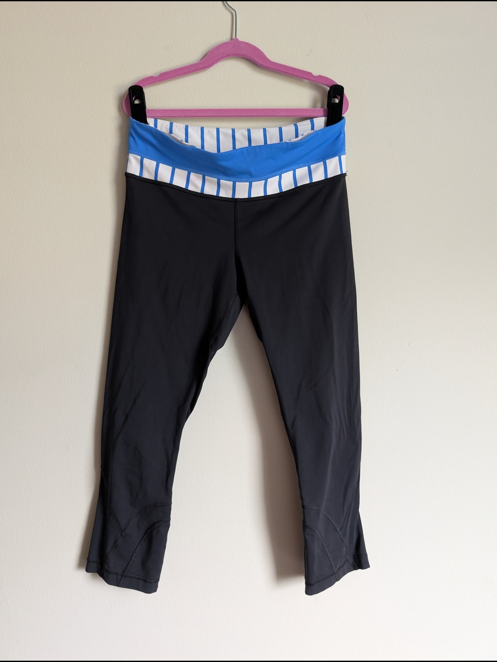 LULULEMON 2014 Lululemon Run Inspire Crop II Black/Pipe Dream Blue/Deauvil Sz 6